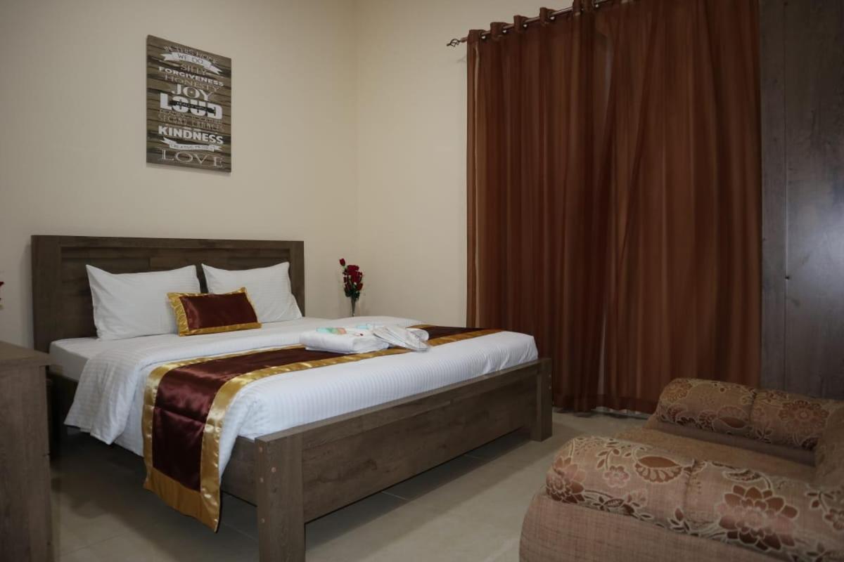 אג'מן Luluat Al Khaleej Hotel Apartments - Hadaba Group Of Companies מראה חיצוני תמונה